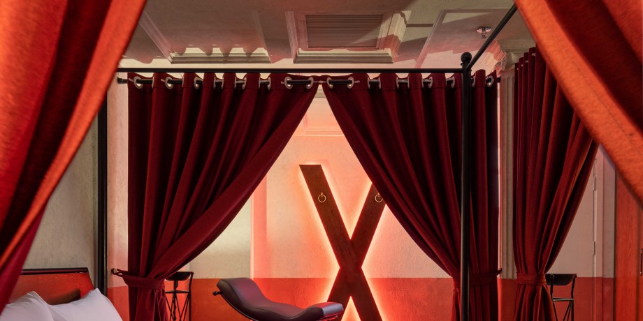 Junior Suite 506 (4).jpg